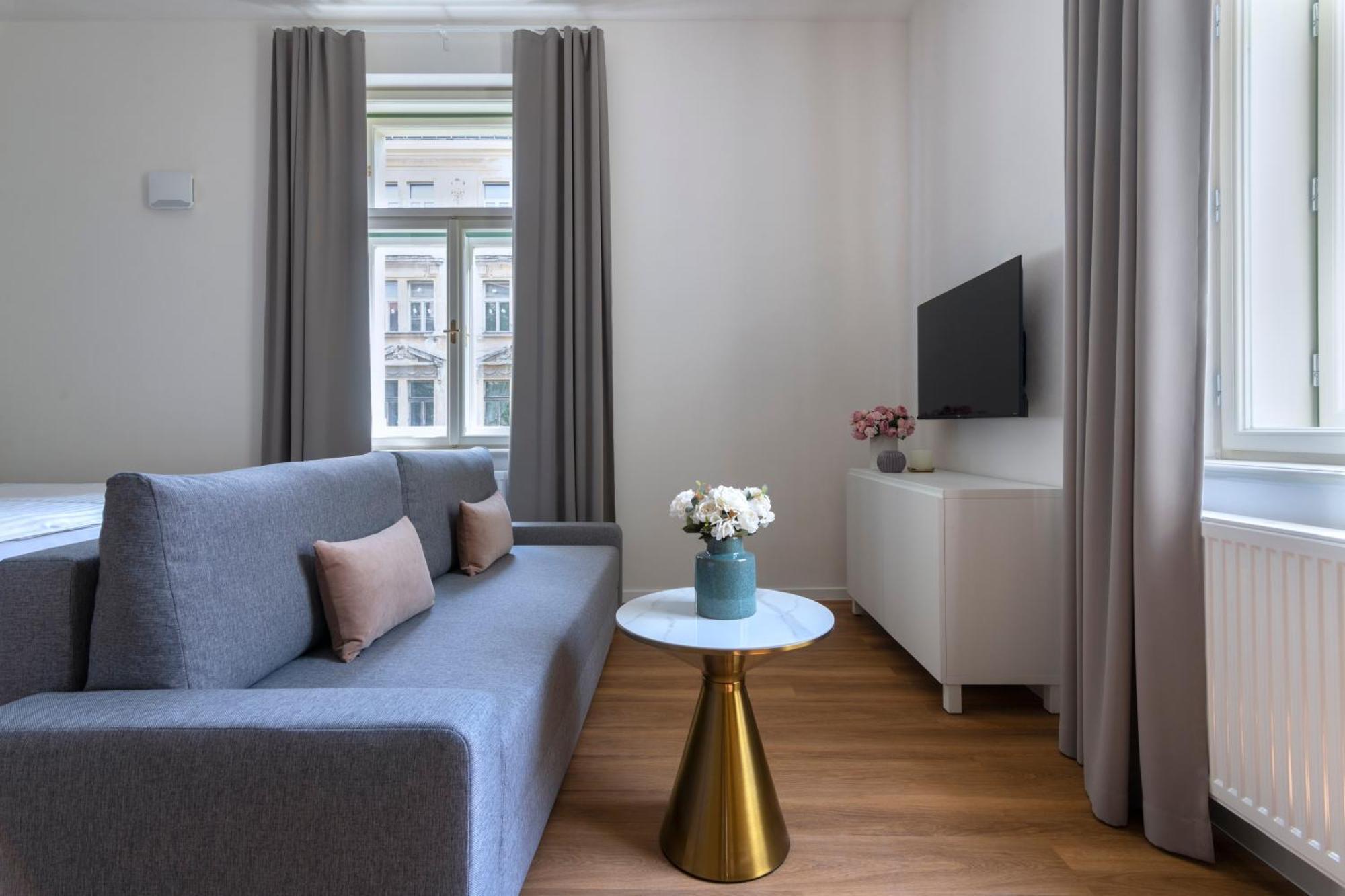 Encore Boutique Residence By Dwellfort Praga Zewnętrze zdjęcie