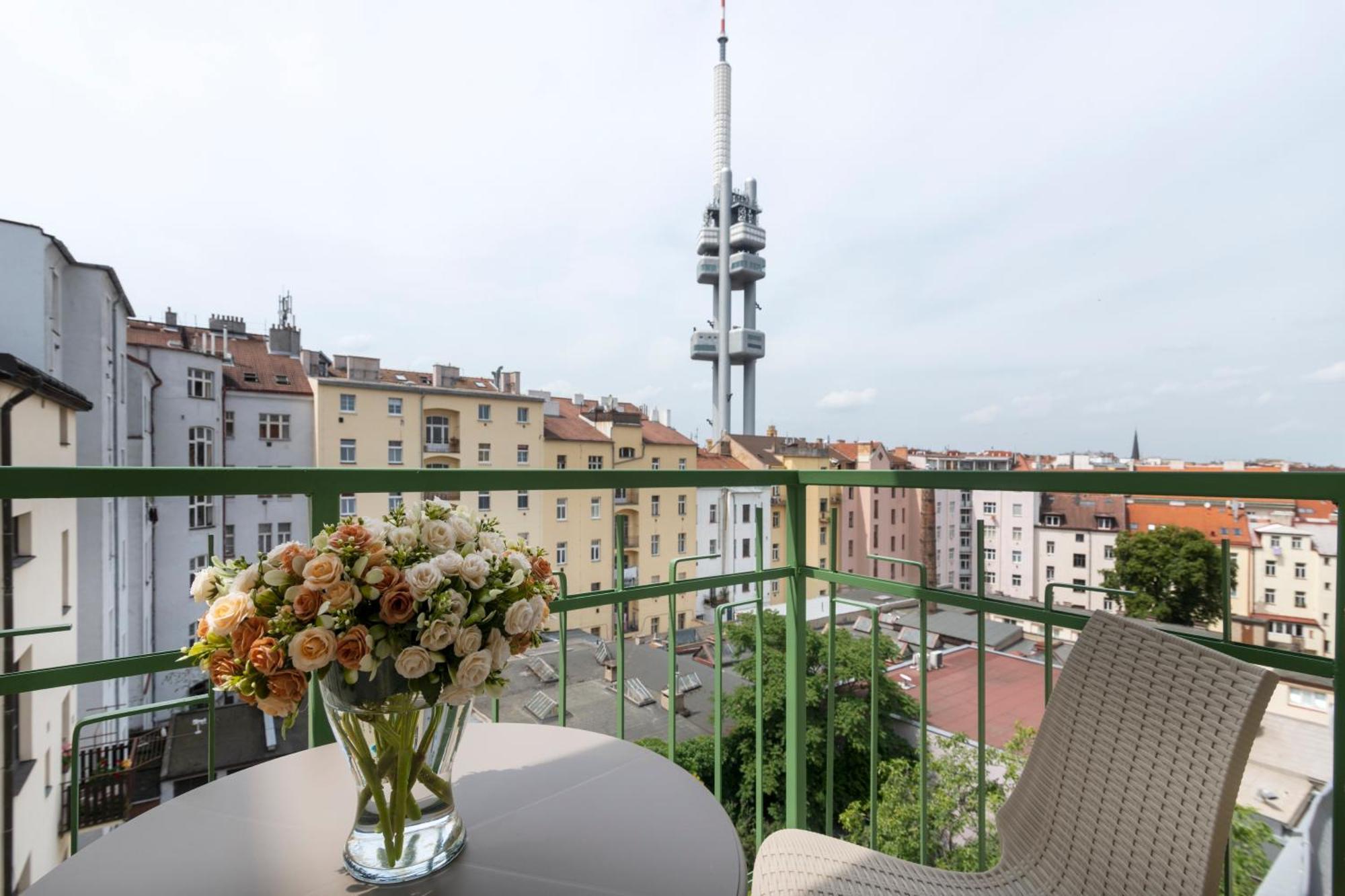Encore Boutique Residence By Dwellfort Praga Zewnętrze zdjęcie