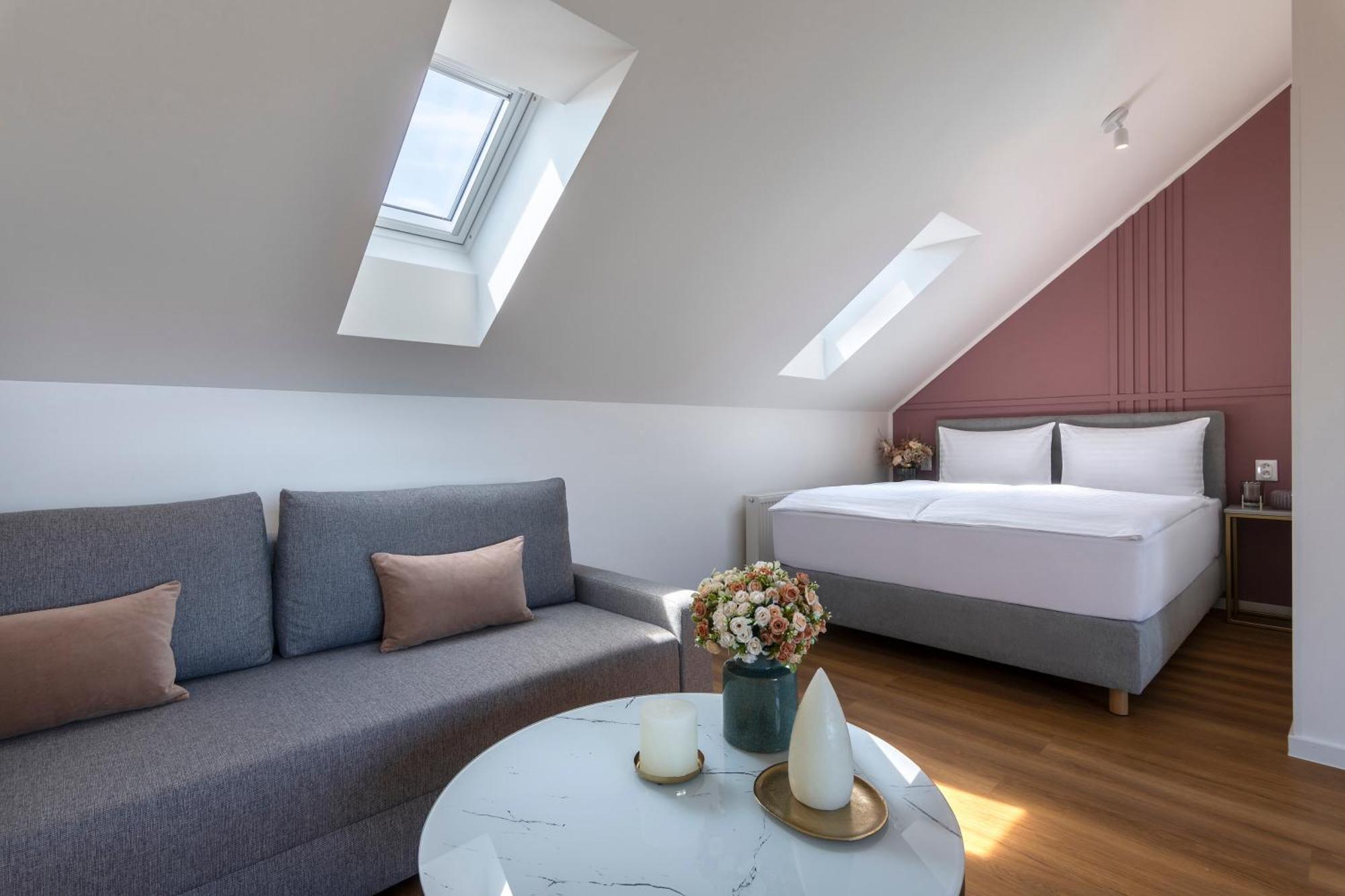 Encore Boutique Residence By Dwellfort Praga Zewnętrze zdjęcie